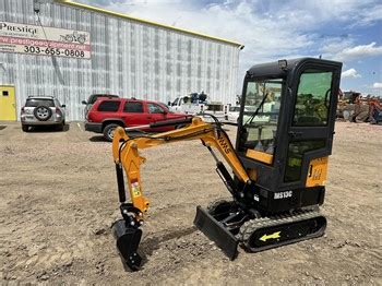 Mini (up to 12,000 lbs) Excavators For Sale in EVANSVILLE, 